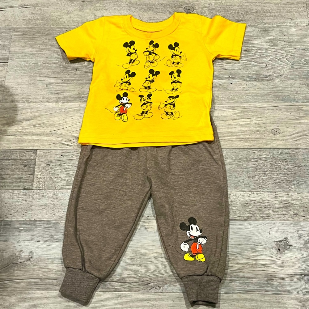 🐻 5 for $20 boys 🐻 Mickey outfit 12 Months